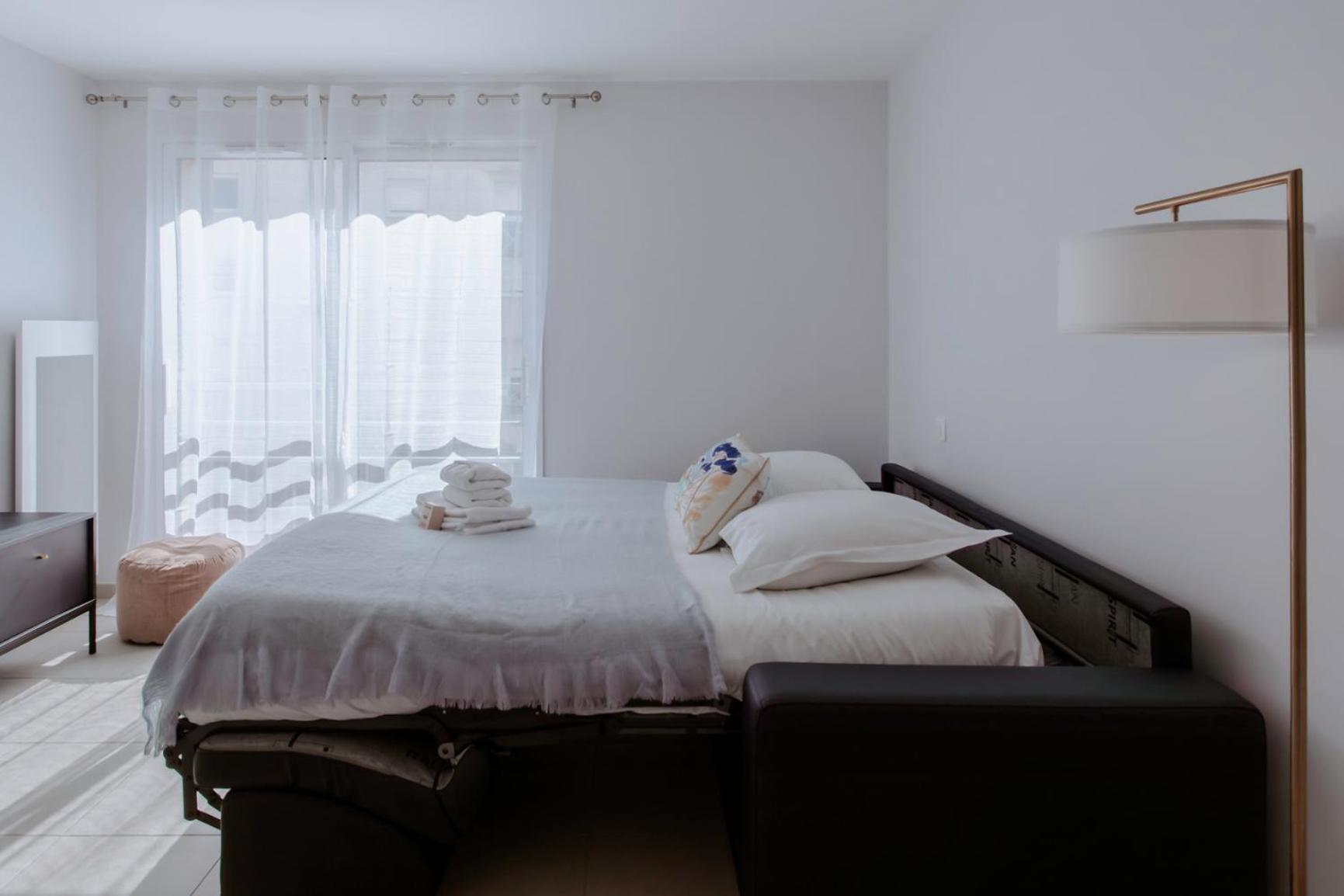 Appartement A5 - Modern 5 Min To Sea - Pool & Garage