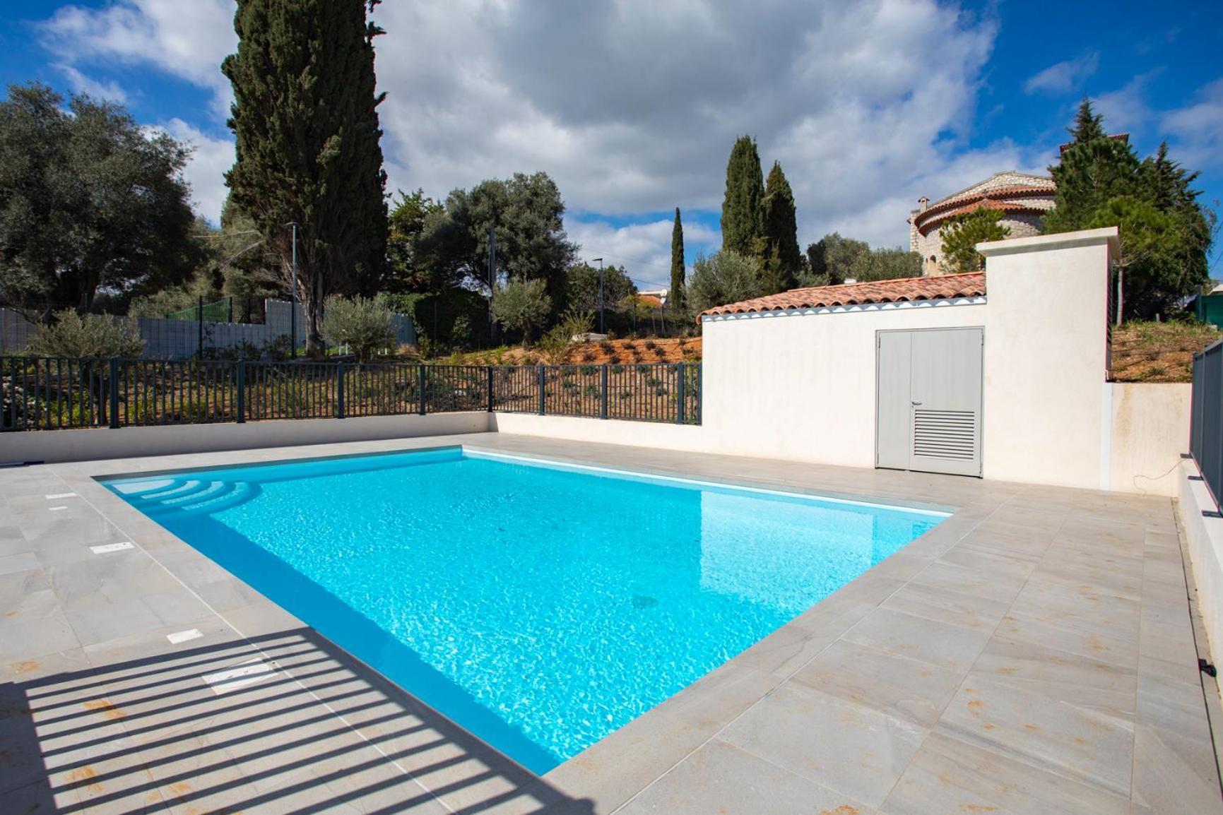 A5 - Modern 5 Min To Sea - Pool & Garage
